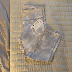 Brand new cropped leggings